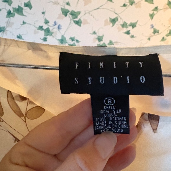 3 piece silk outfit - Picture 3 of 6